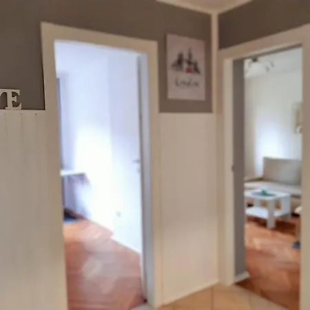 Bright & Cozy Apartment Pula