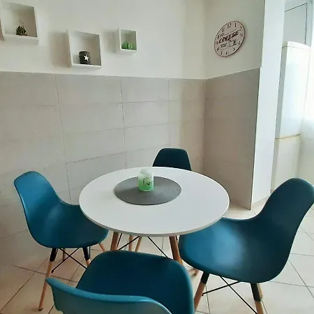 Apartment Bright & Cozy *
